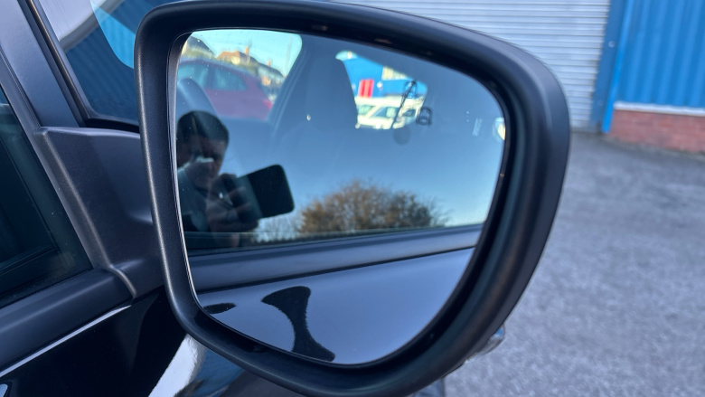 Nissan LEAF 110kW Acenta 39kWh 5dr Auto Electric Hatchback